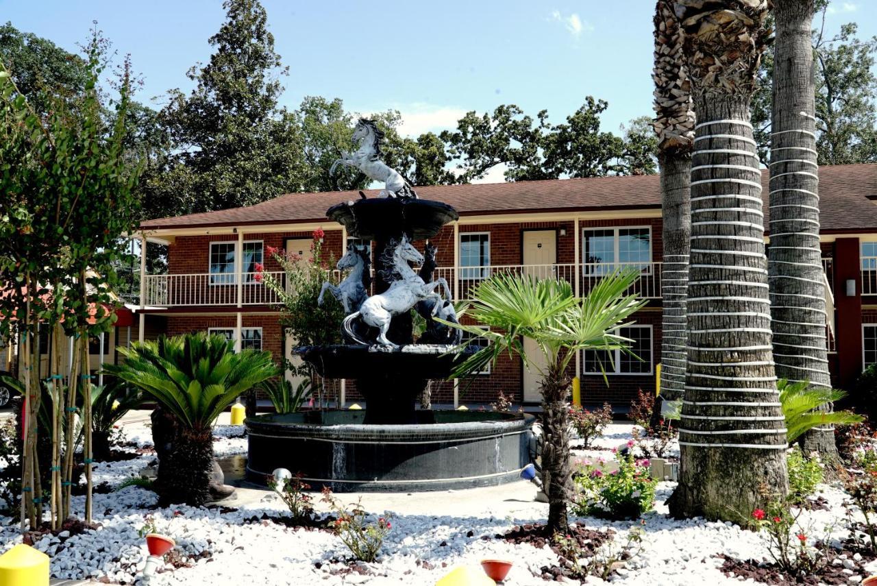 Savannah Inn And Suites Savannah Port Area Ngoại thất bức ảnh