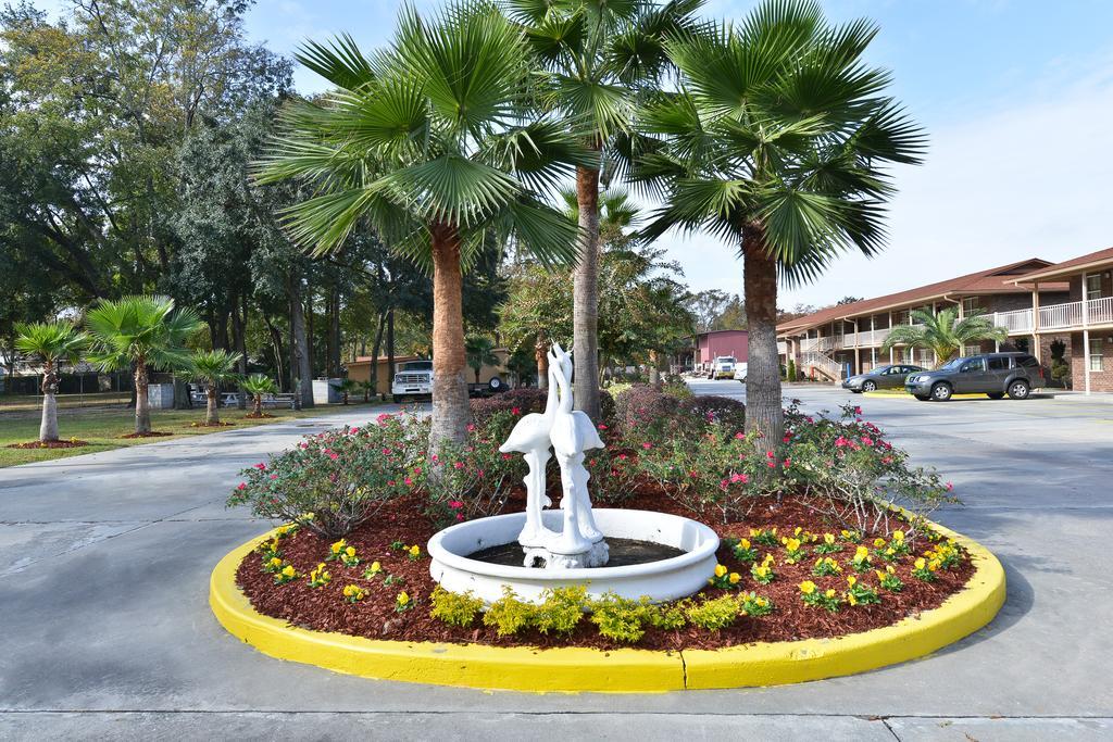 Savannah Inn And Suites Savannah Port Area Tiện nghi bức ảnh